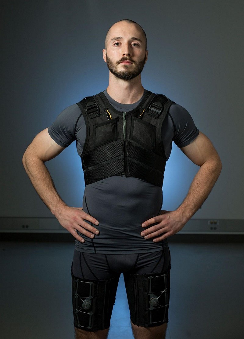 Smart Underwear Prevents Back Stress with just a Double Tap 