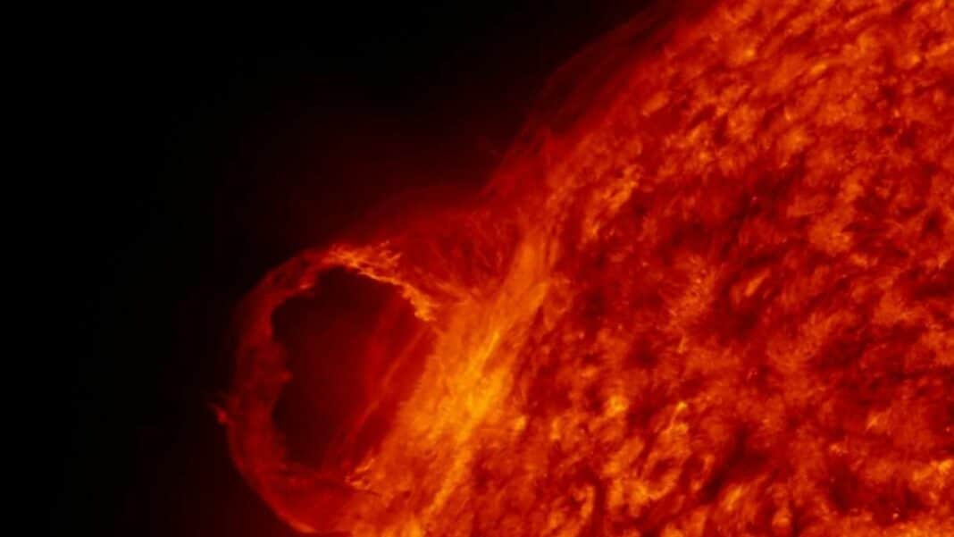 NASA's SDO captured a strong solar flare erupting from Sun