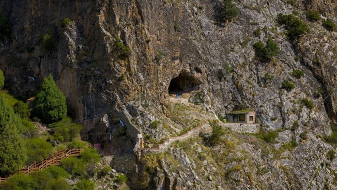 Entrance to Baishiya Karst Cave.